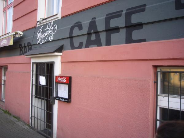 Cafe Decada - vchod